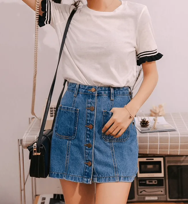 A  DENIM BUTTON-UP MINI