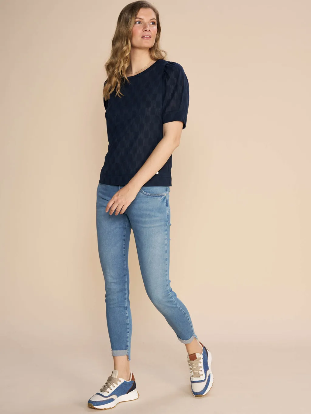 CHRISSIE BURNOUT TEE (SALUTE NAVY) - MOS MOSH