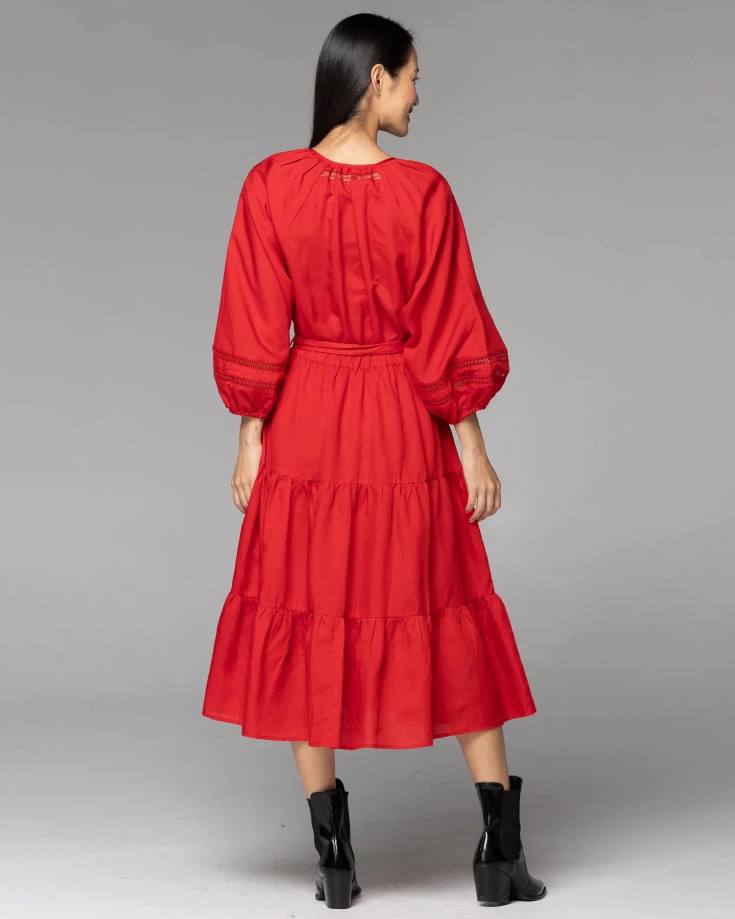 Fate   Becker Faraway Tiered Midi Dress - Cherry Red