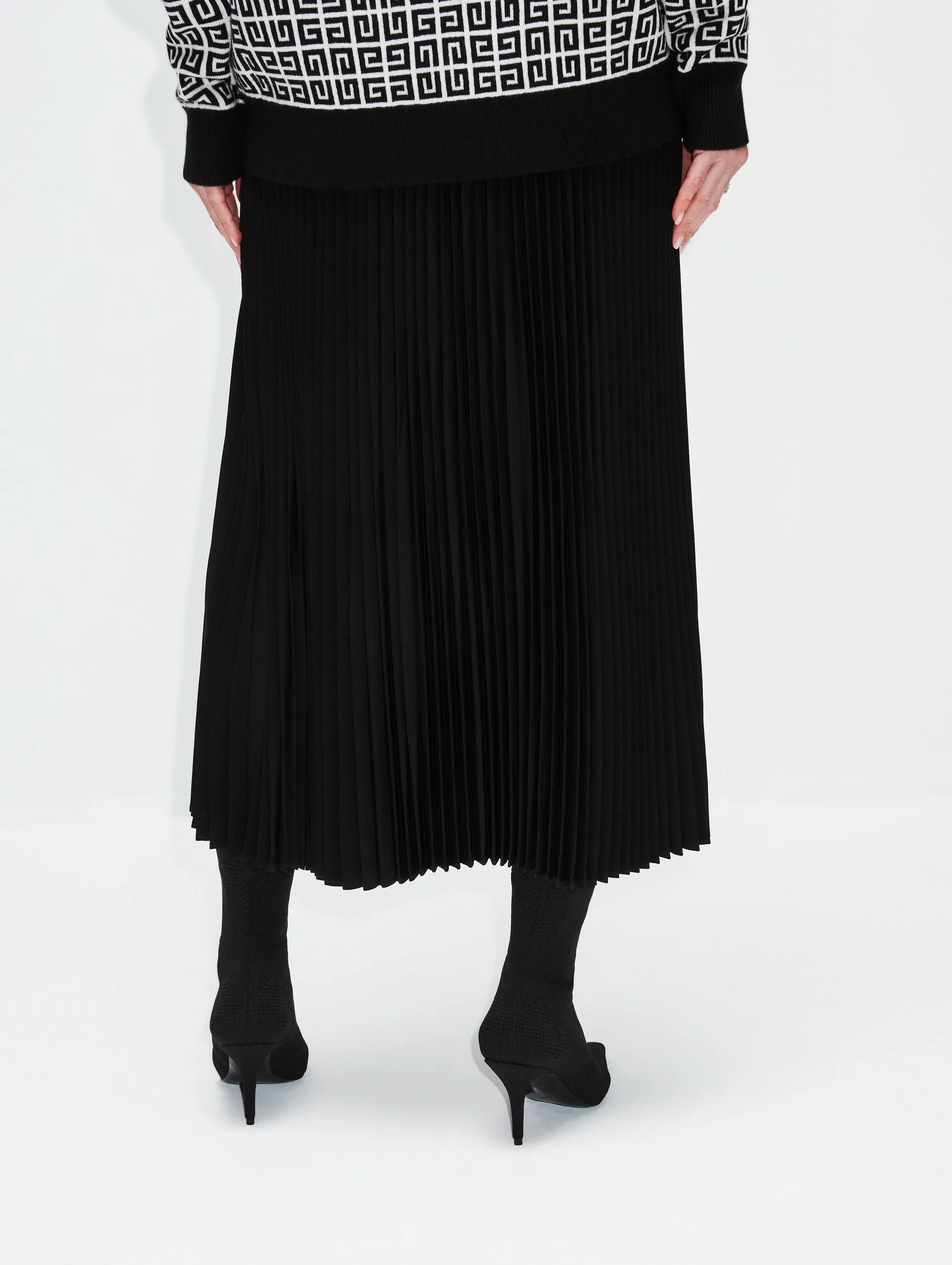 Pleated Elastic Skirt