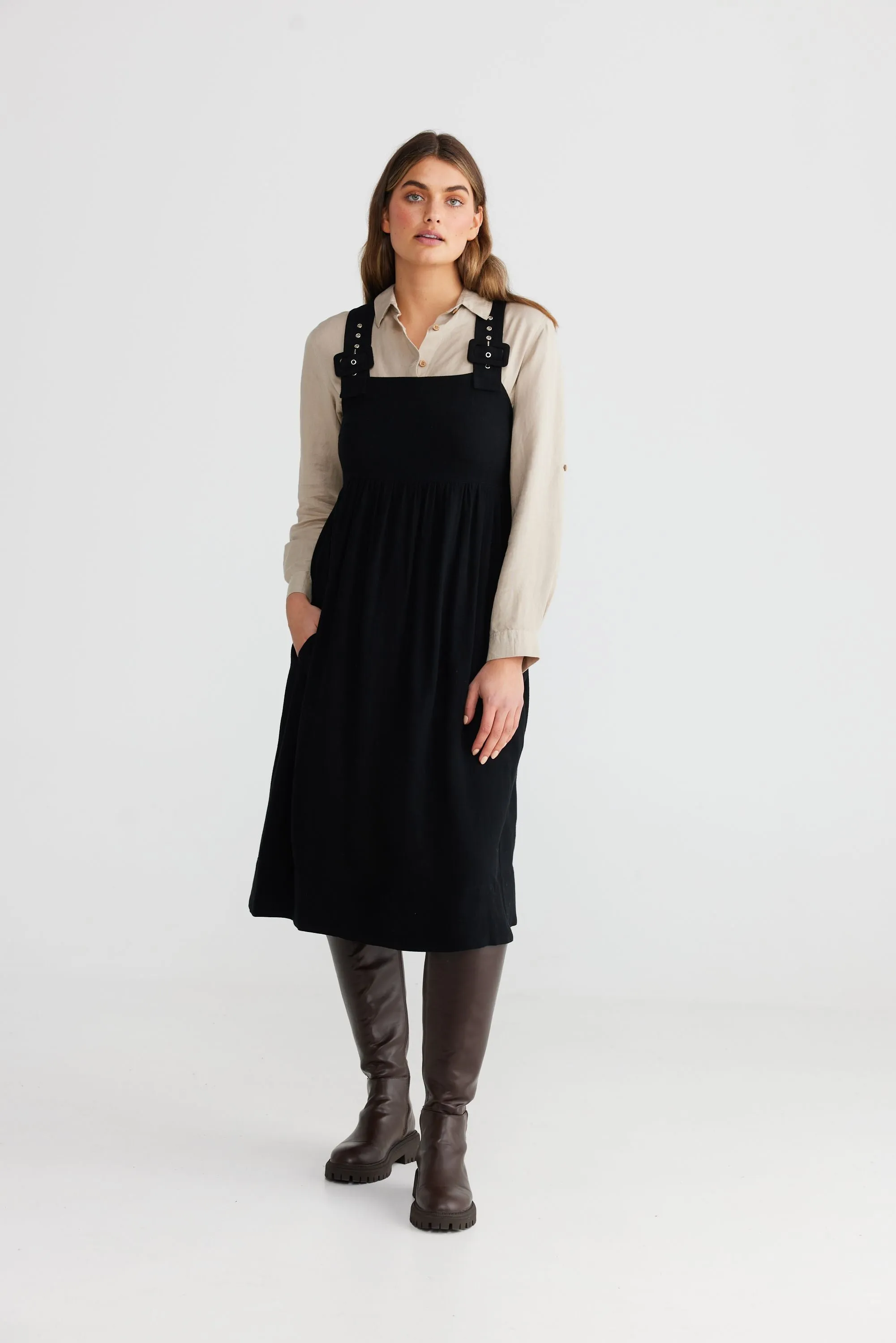 Sutton Pinafore (Black)