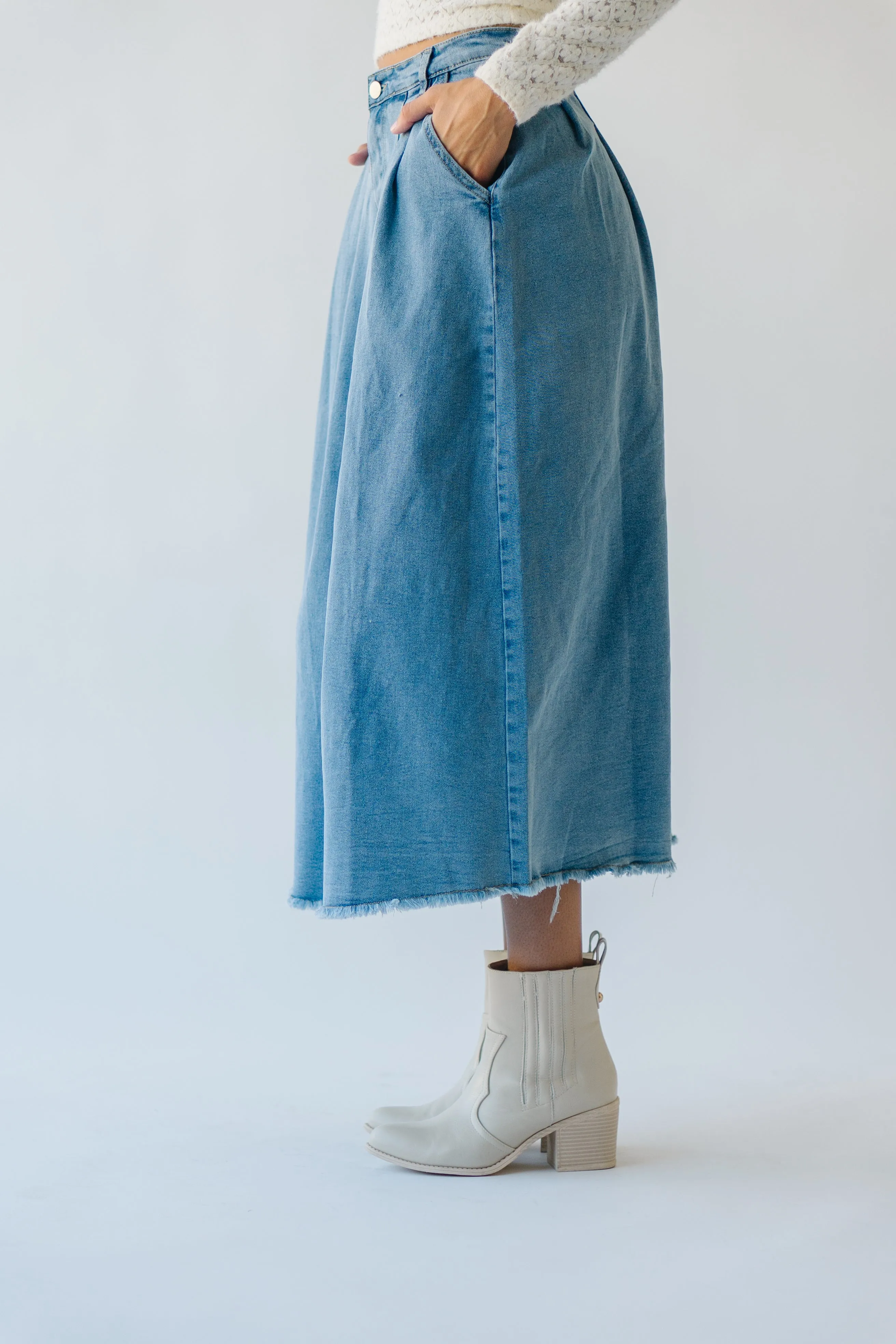 Sure! Here’s a more optimized title for the product:

Waleska Denim Pleated Maxi Skirt - Elegant, Versatile & Flattering Design