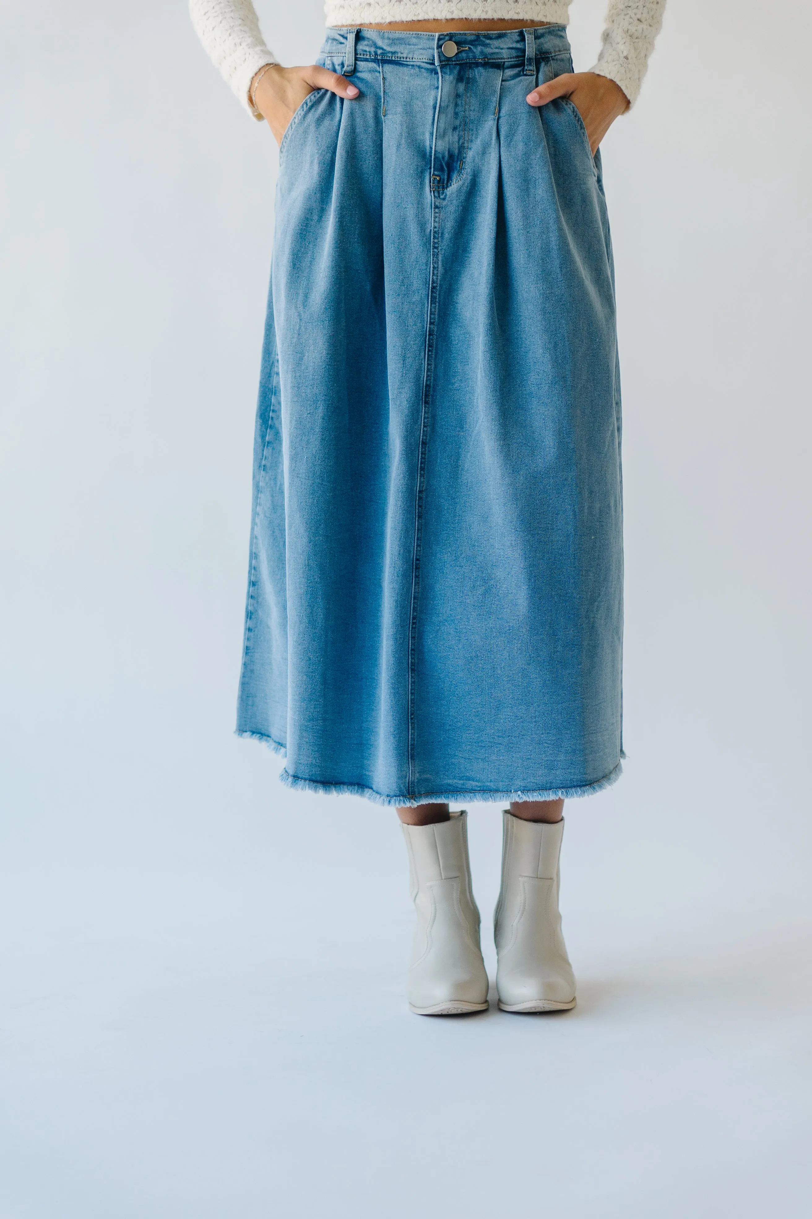 Sure! Here’s a more optimized title for the product:

Waleska Denim Pleated Maxi Skirt - Elegant, Versatile & Flattering Design