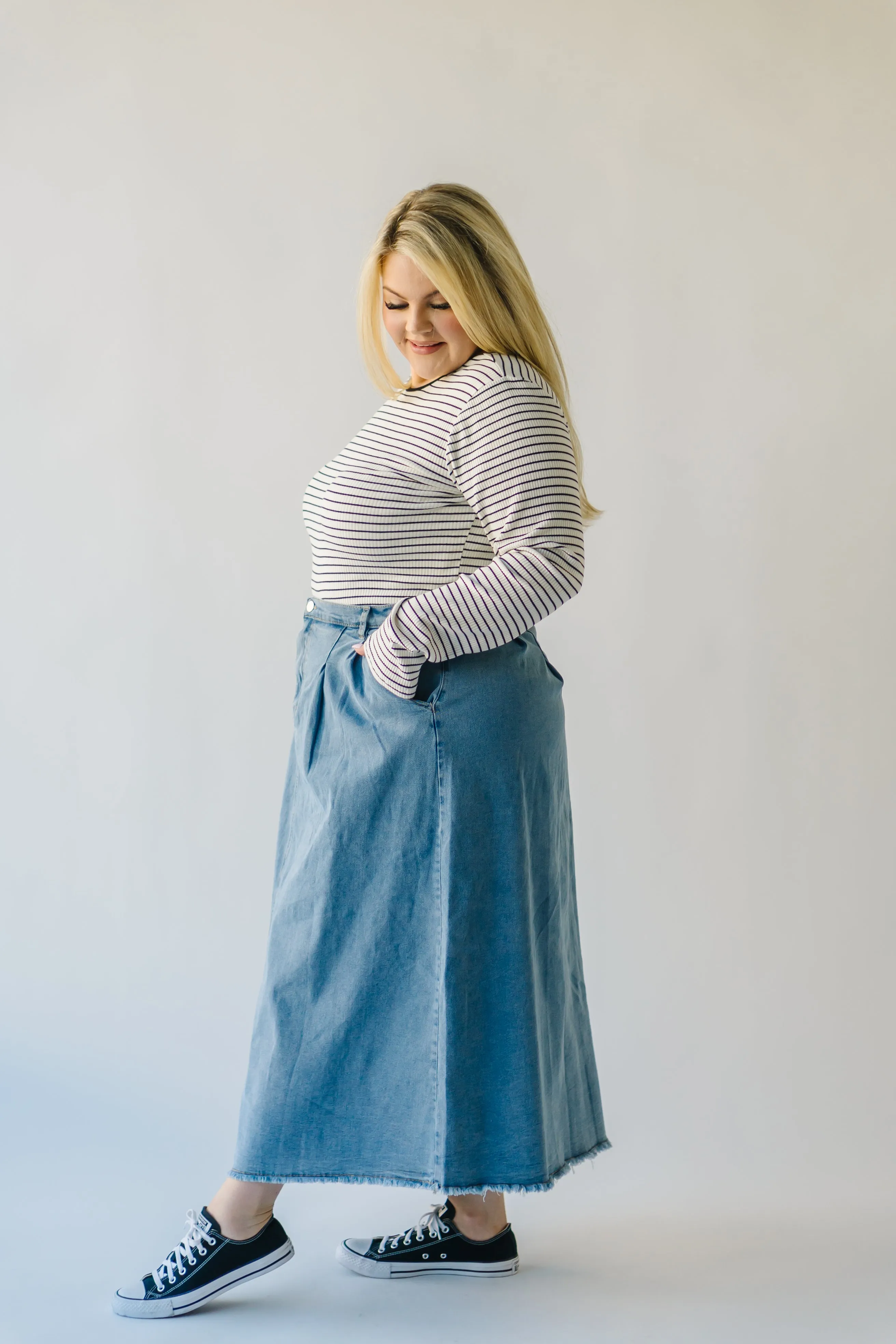 Sure! Here’s a more optimized title for the product:

Waleska Denim Pleated Maxi Skirt - Elegant, Versatile & Flattering Design