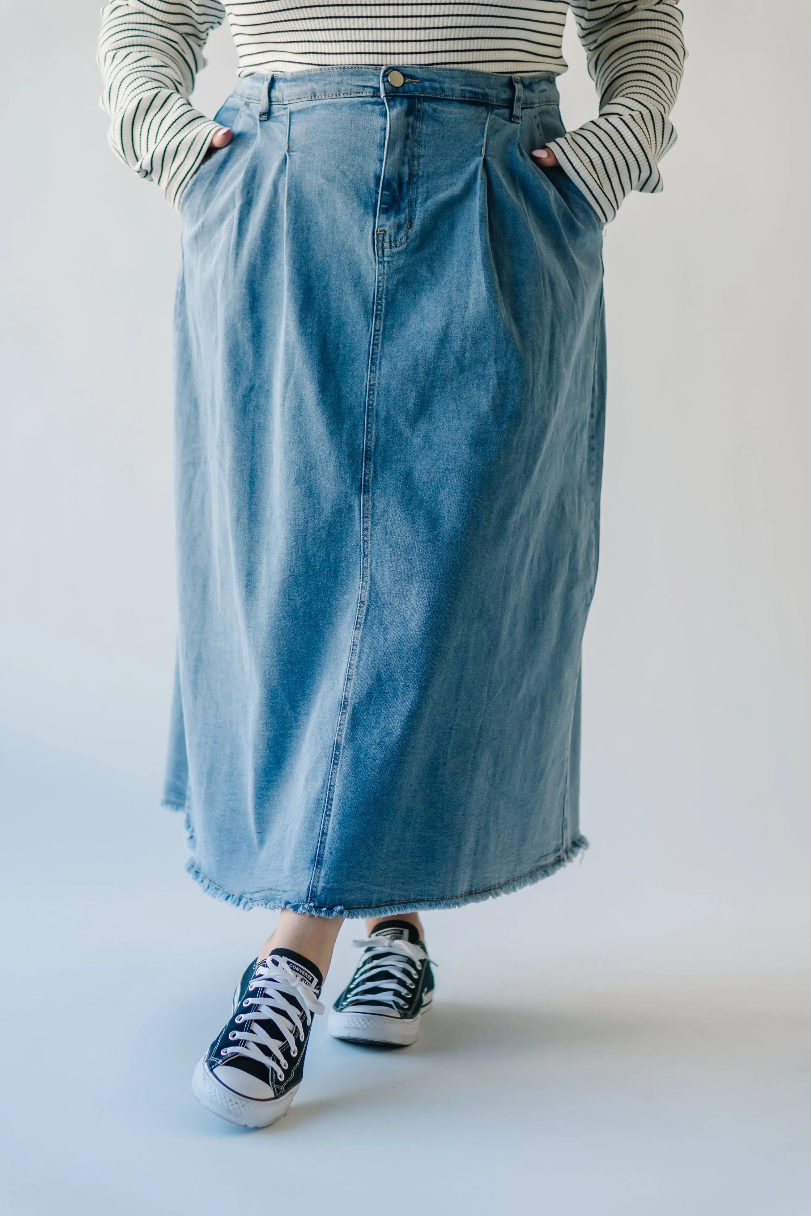 Sure! Here’s a more optimized title for the product:

Waleska Denim Pleated Maxi Skirt - Elegant, Versatile & Flattering Design