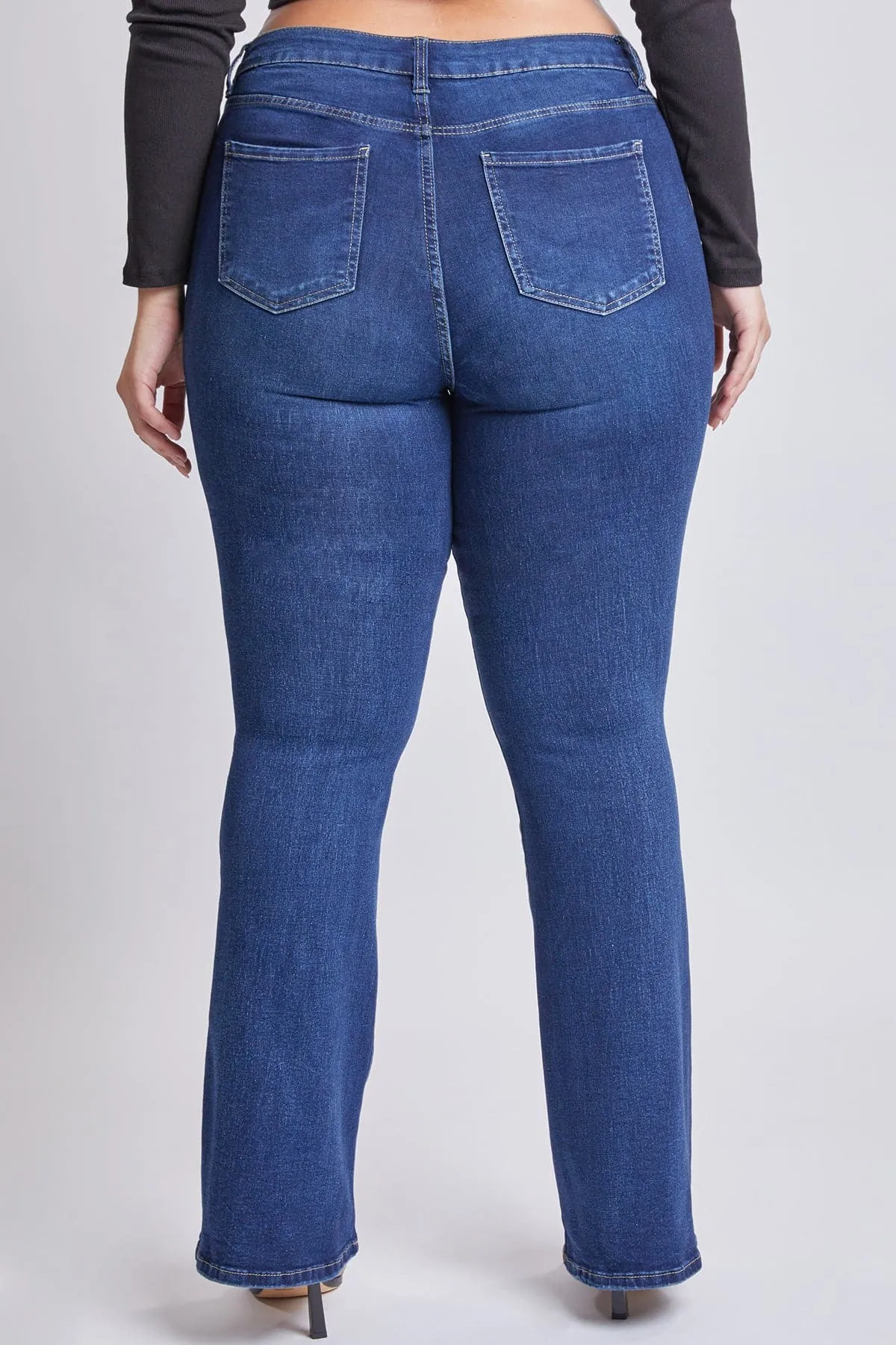 Women's  Plus Size Basic Flare Jeans