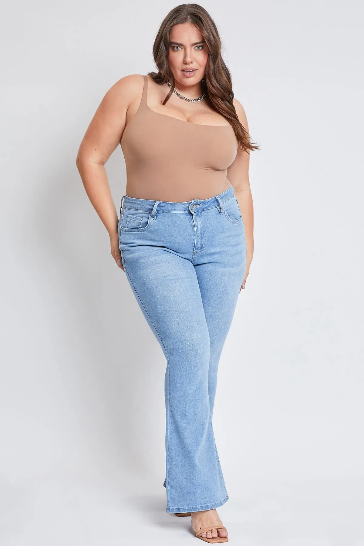 Women's  Plus Size Basic Flare Jeans