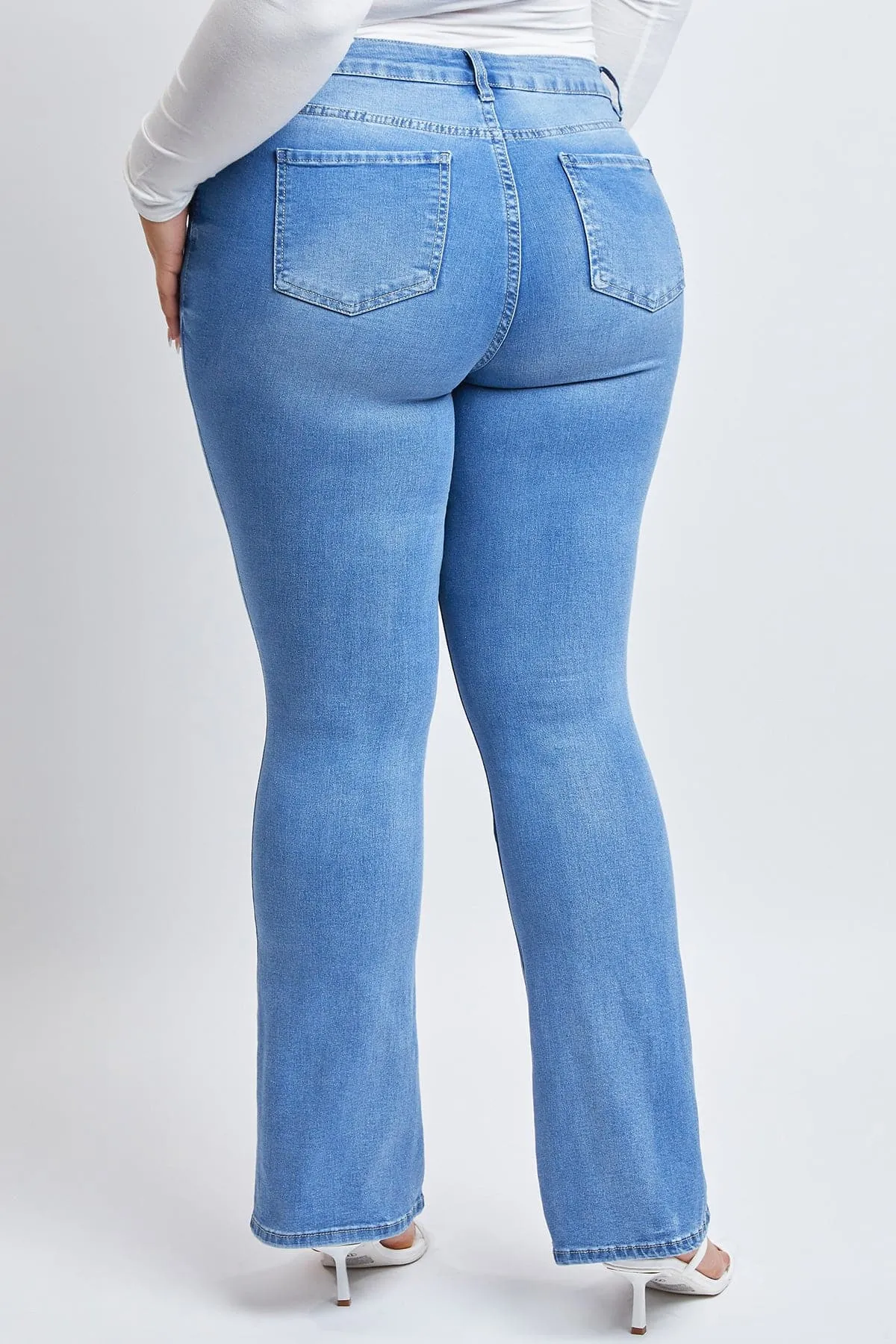 Women's  Plus Size Basic Flare Jeans